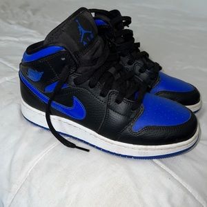 Nike Air Jordans 1 Mid Hyper Royal BLUE 554725-068